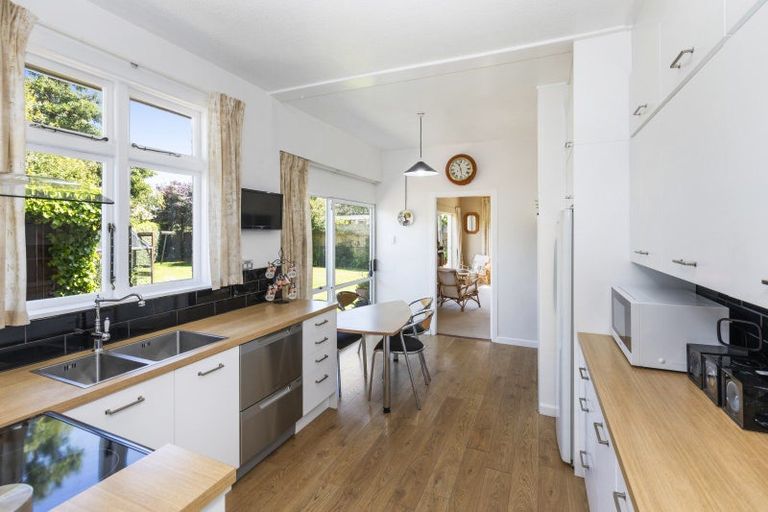 Photo of property in 88 Totara Street, Fendalton, Christchurch, 8041