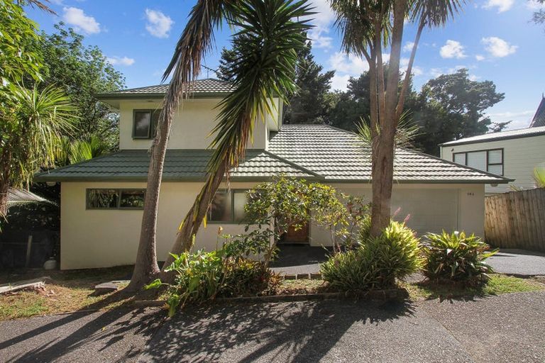 Photo of property in 16a Kingsclere Place, Goodwood Heights, Auckland, 2105