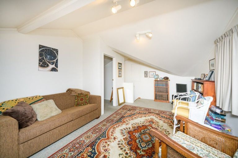 Photo of property in 34 Elmira Avenue, Hokowhitu, Palmerston North, 4410