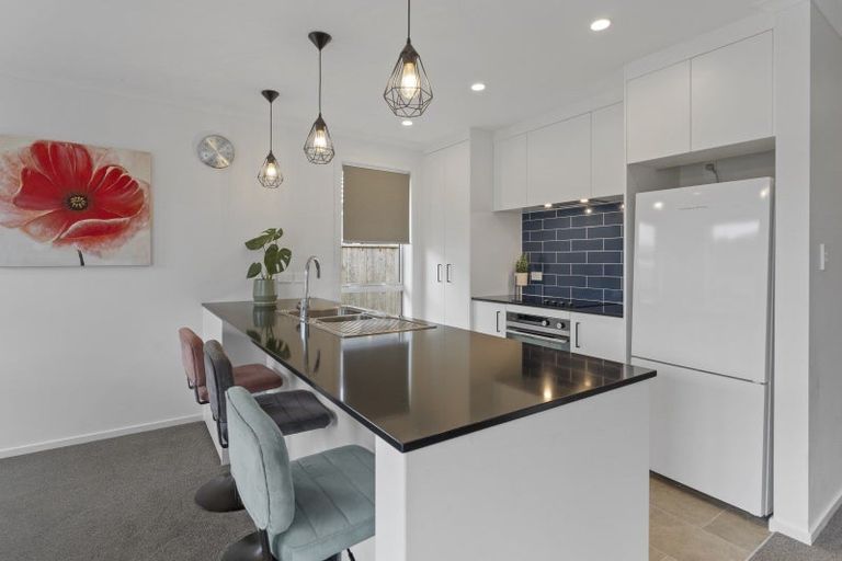 Photo of property in 8 Paioke Street, Waikanae, 5036