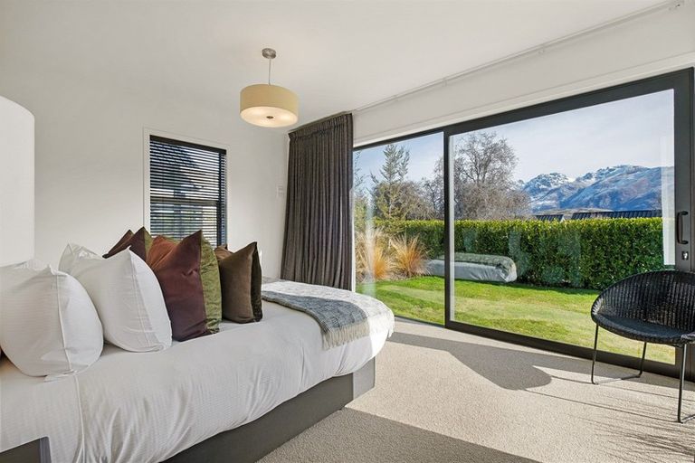 Photo of property in 54 Falconer Rise, Jacks Point, Queenstown, 9371