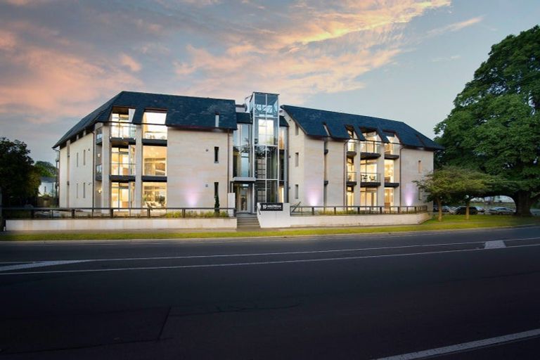 Photo of property in 6/19 Carlton Mill Road, Merivale, Christchurch, 8014