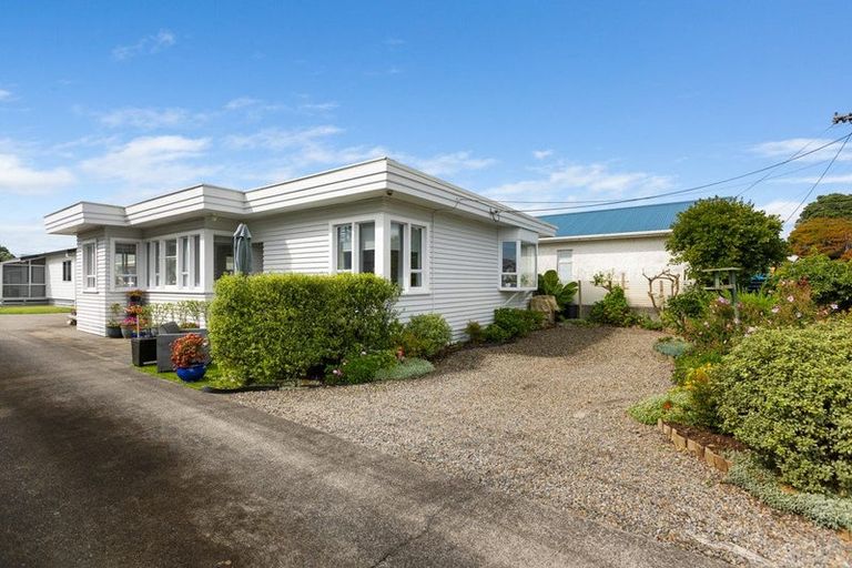 Photo of property in 1/5 Rainsford Street, Moturoa, New Plymouth, 4310