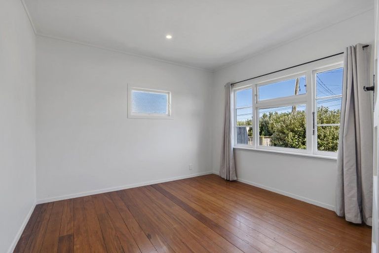 Photo of property in 63 Brois Street, Frankleigh Park, New Plymouth, 4310
