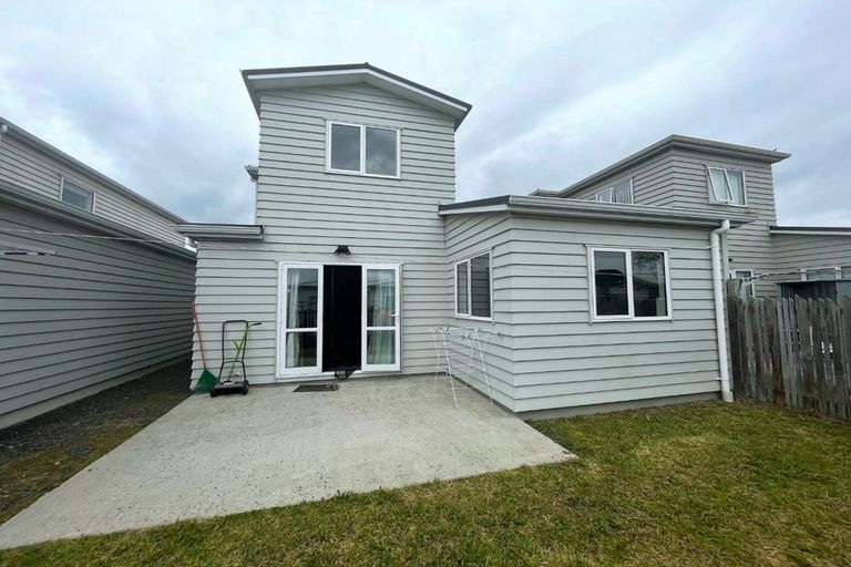 Photo of property in 25 Divide Loop, Takanini, 2112