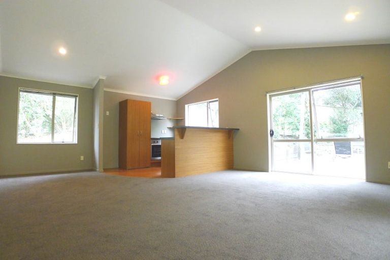 Photo of property in 9 Carillon Place, Massey, Auckland, 0614
