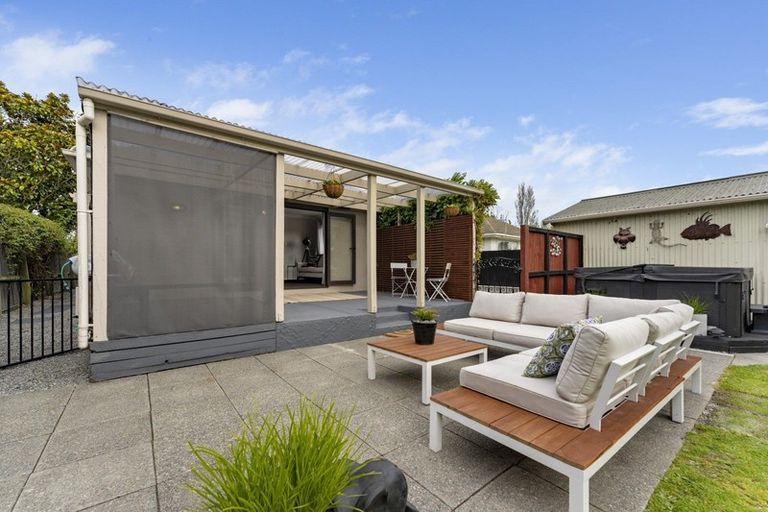 Photo of property in 42 Barnes Road, Redwood, Christchurch, 8051