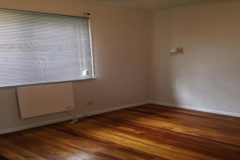 Photo of property in 30 Wainuiomata Road, Wainuiomata, Lower Hutt, 5014
