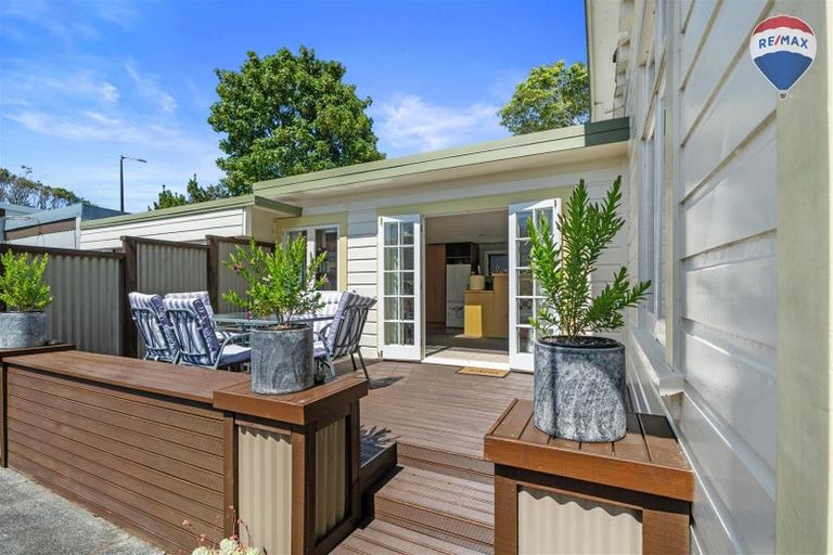 Photo of property in 2a Pharazyn Street, Melling, Lower Hutt, 5010