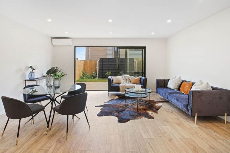 Photo of property in 313c Bucklands Beach Road, Bucklands Beach, Auckland, 2012