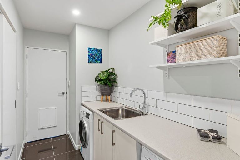 Photo of property in 8 Otupoa Way, Paraparaumu, 5032