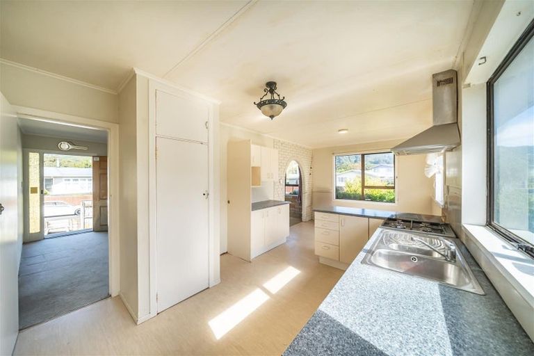 Photo of property in 8 Meremere Street, Wainuiomata, Lower Hutt, 5014