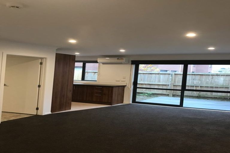 Photo of property in 2/83 Normandy Avenue, Melville, Hamilton, 3206