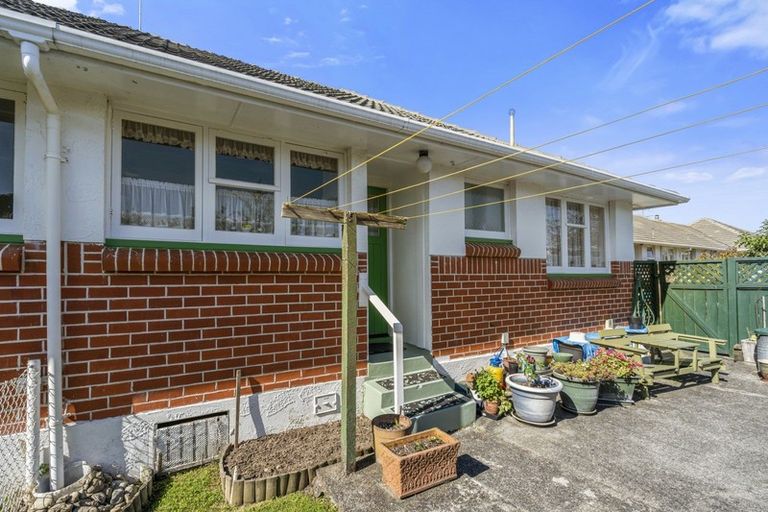 Photo of property in 1/14 Totara Street, Trentham, Upper Hutt, 5018