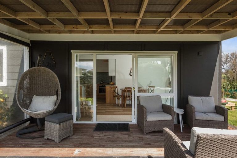 Photo of property in 5 Waiiti Avenue, Waihi Beach, 3611