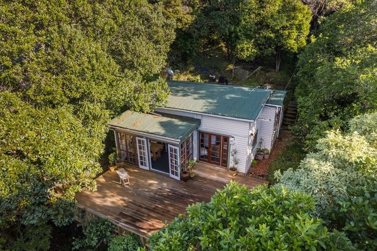 Photo of property in 44 Gordon Road, Plimmerton, Porirua, 5026