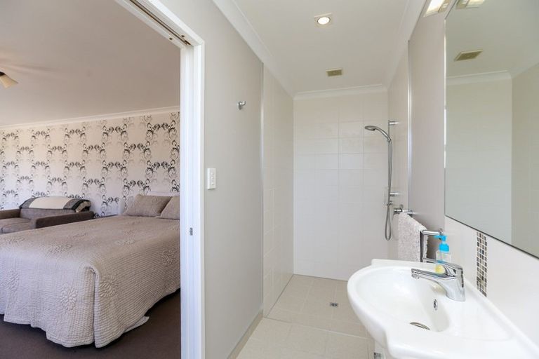 Photo of property in 282 Turangi Road, Tikorangi, Waitara, 4383