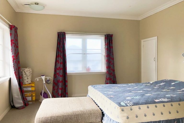 Photo of property in 227 Titirangi Road, Titirangi, Auckland, 0604