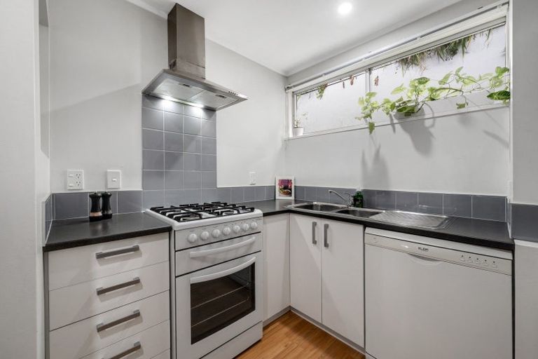 Photo of property in 3/64 Hattaway Avenue, Bucklands Beach, Auckland, 2012