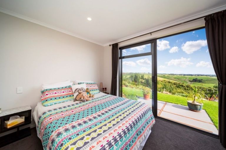 Photo of property in 444 Dover Road, Okato, New Plymouth, 4374