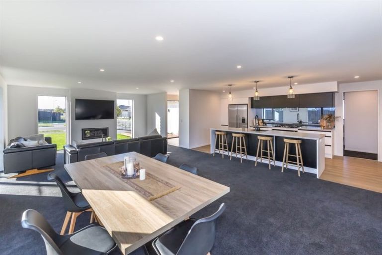 Photo of property in 74 Aviemore Drive, Marshland, Christchurch, 8083