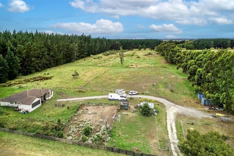 Photo of property in 335 Kainga Road, Kainga, Christchurch, 8083