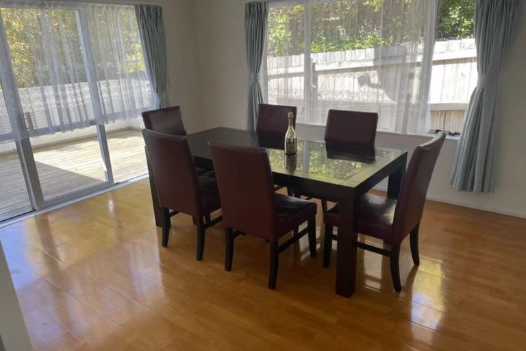 Photo of property in 15 Taroka Close, Pinehill, Auckland, 0632