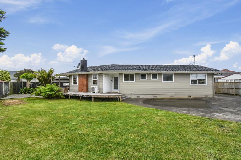 Photo of property in 100 Fitzroy Street, Papatoetoe, Auckland, 2104