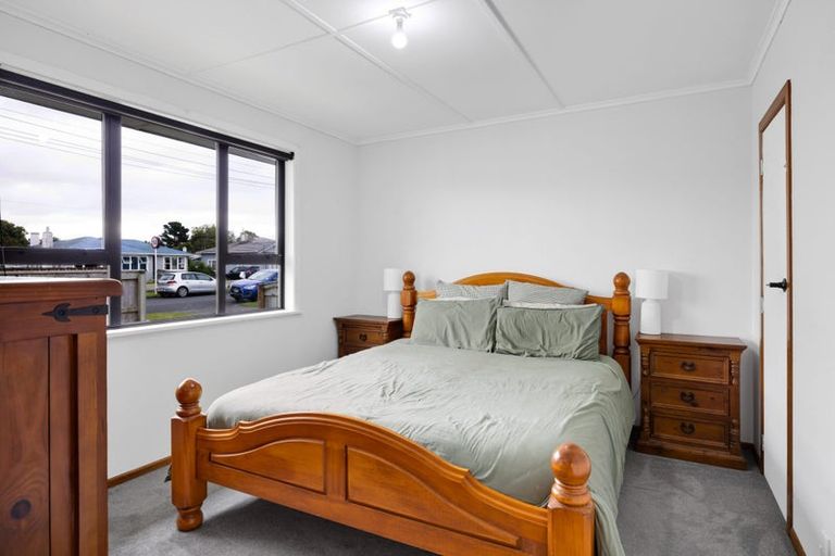 Photo of property in 70 Cloten Road, Stratford, 4332