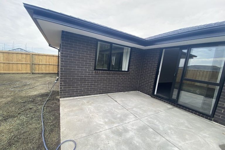 Photo of property in 14 Applegrove Crescent, Belfast, Christchurch, 8051