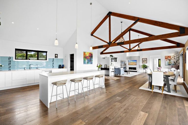 Photo of property in 212 Monument Road, Clevedon, Papakura, 2582