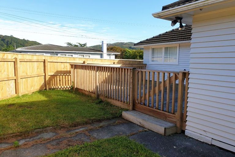 Photo of property in 1/167 Wainuiomata Road, Wainuiomata, Lower Hutt, 5014