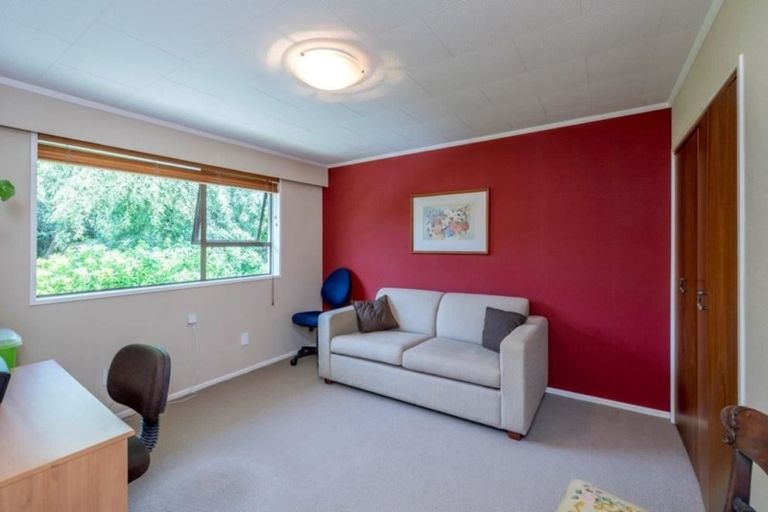 Photo of property in 6 River Glade, Waikanae, 5036