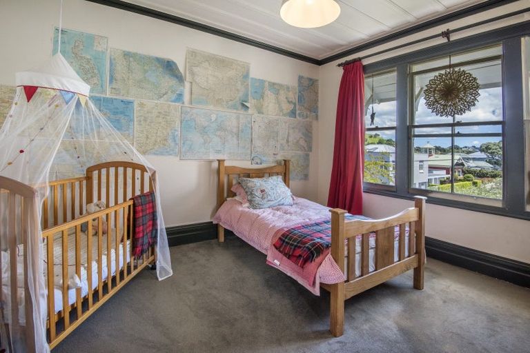 Photo of property in 42 Cheltenham Road, Devonport, Auckland, 0624