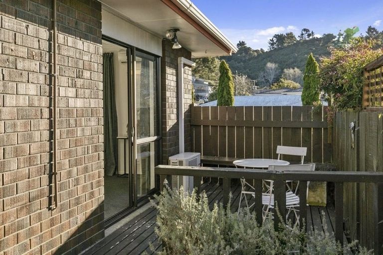 Photo of property in 16a Rawhiti Street, Stokes Valley, Lower Hutt, 5019