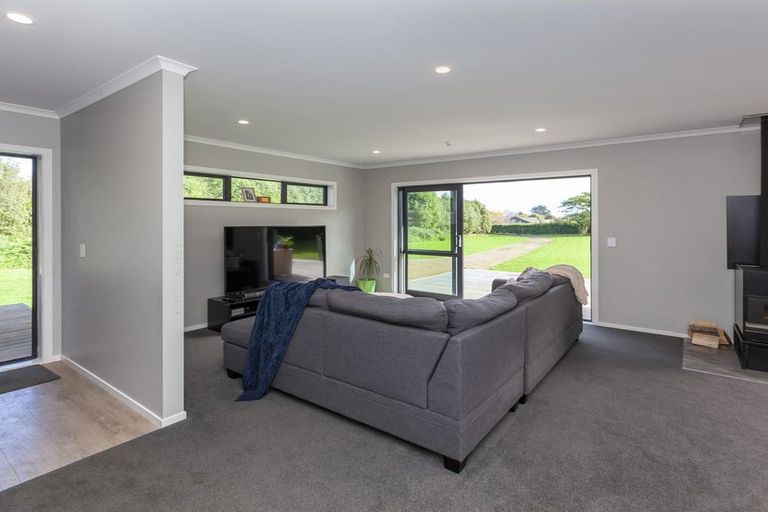 Photo of property in 12 Faydon Close, Ohau, Levin, 5570