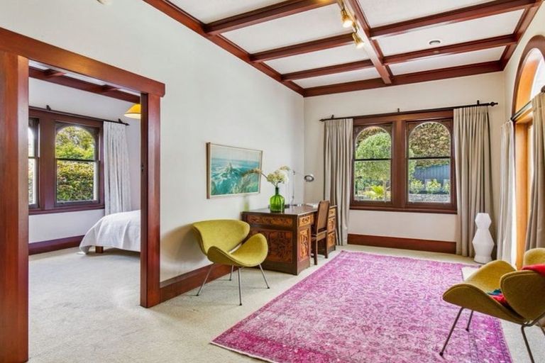 Photo of property in 200 Green Lane West, Greenlane, Auckland, 1051