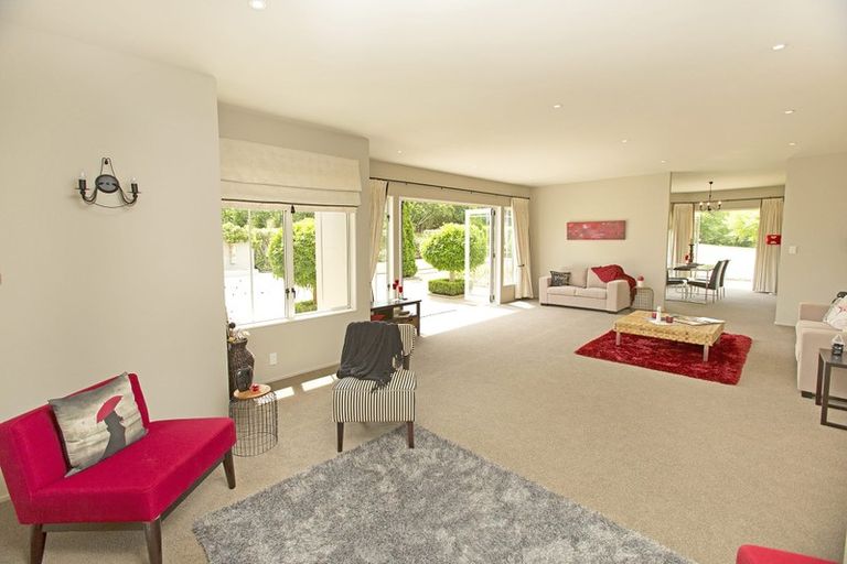 Photo of property in 246 State Highway 16, Kumeu, 0892