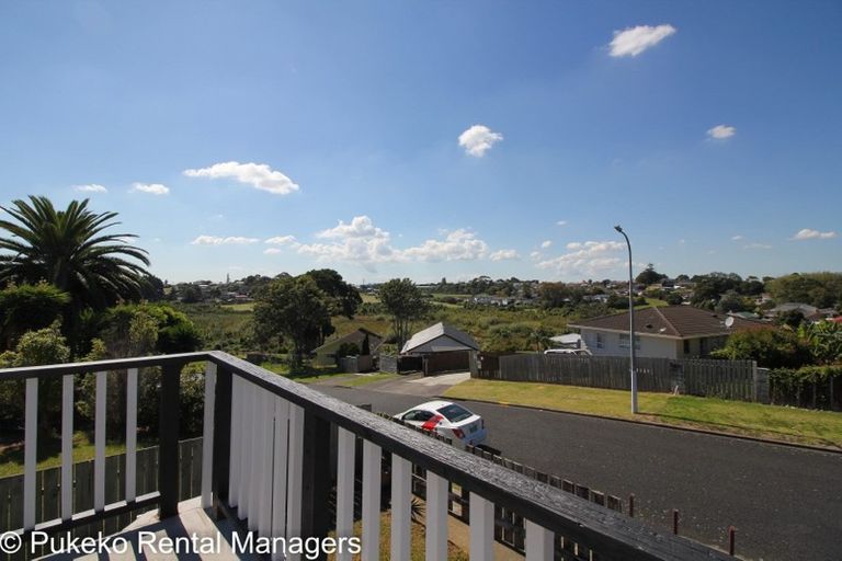 Photo of property in 33 Lendenfeld Drive, Papatoetoe, Auckland, 2025