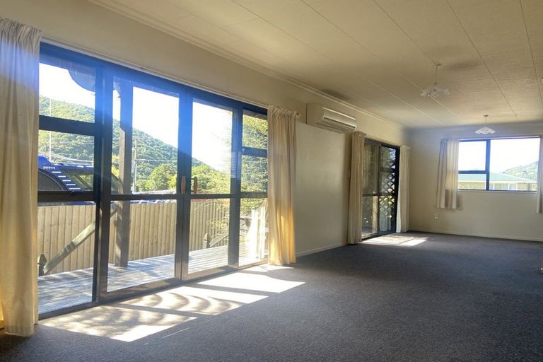 Photo of property in 4a Beach Road, Waikawa, Picton, 7220