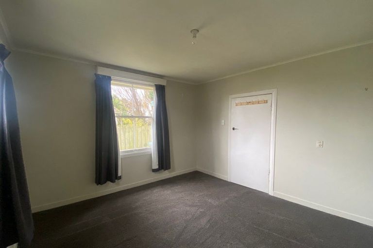 Photo of property in 102 Barbour Street, Waltham, Christchurch, 8011