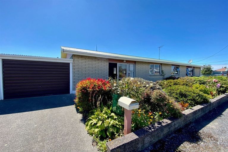 Photo of property in 15 Argyle Street, Balclutha, 9230