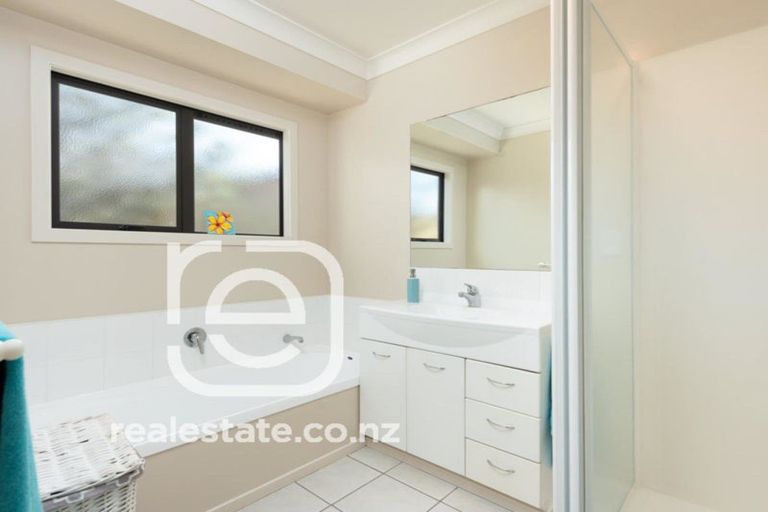 Photo of property in 23 Golden Courie Close, Papamoa Beach, Papamoa, 3118