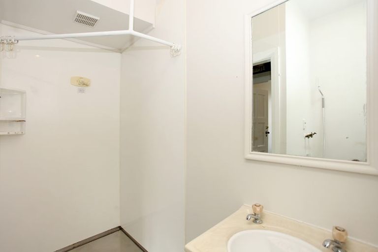 Photo of property in 61 Centennial Avenue, Riccarton, Christchurch, 8041