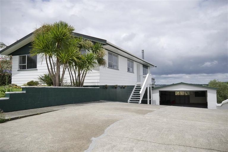 Photo of property in 2 Eureka Place, Parahaki, Whangarei, 0112