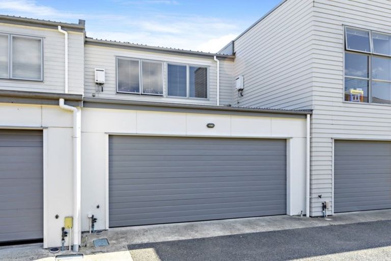 Photo of property in 24 Willow Camp Road, Takanini, 2112