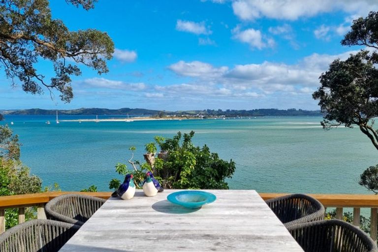 Photo of property in 417 Leigh Road, Whangateau, 0985