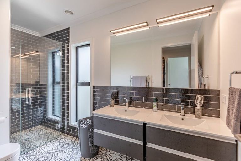 Photo of property in 5e Johnson Street, Waipawa, 4210