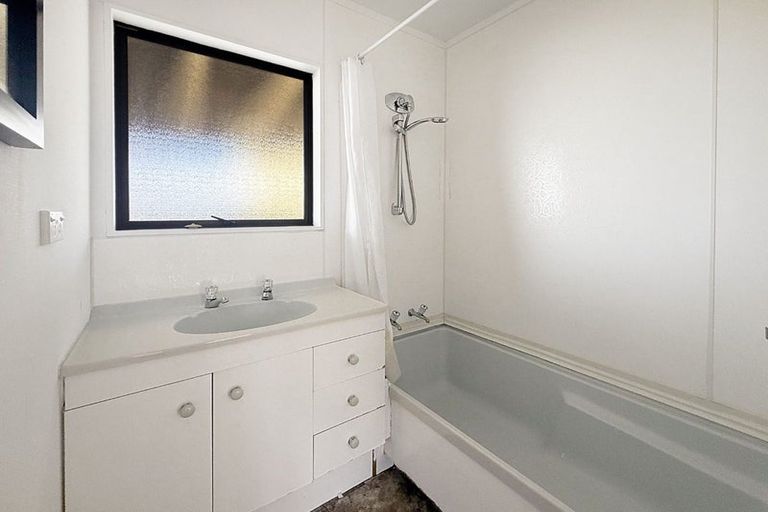 Photo of property in 182 Acacia Bay Road, Nukuhau, Taupo, 3330