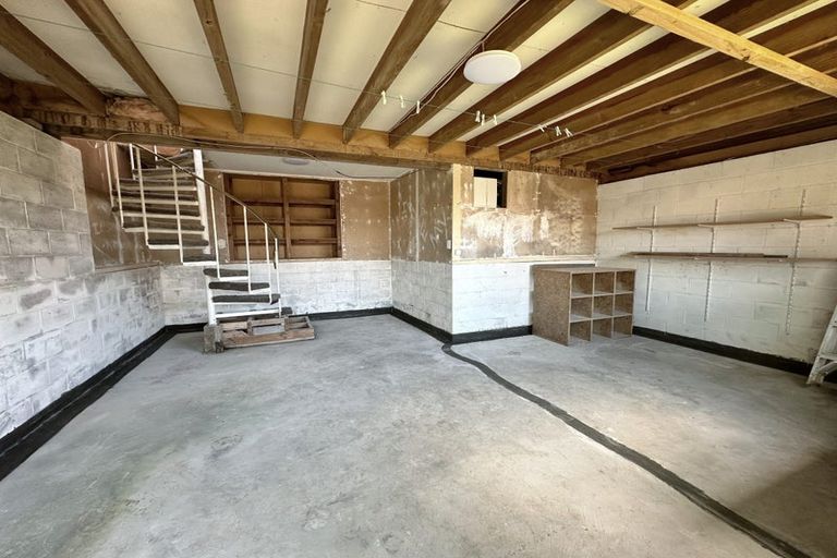 Photo of property in 1/82 Manuka Road, Glenfield, Auckland, 0629